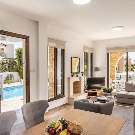 Ionion H30 بيت للعطل *