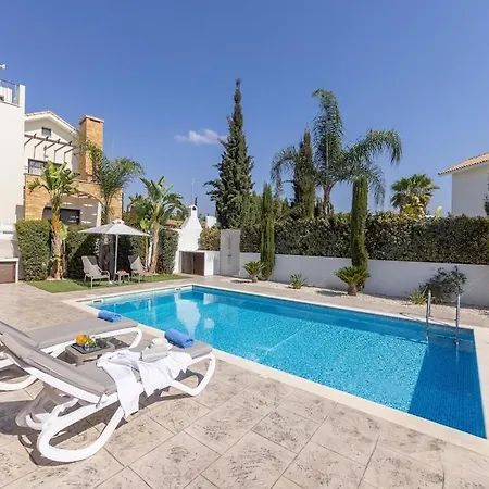 Ionion H30 Semesterbostad *