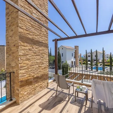 Ionion H30 بيت للعطل *